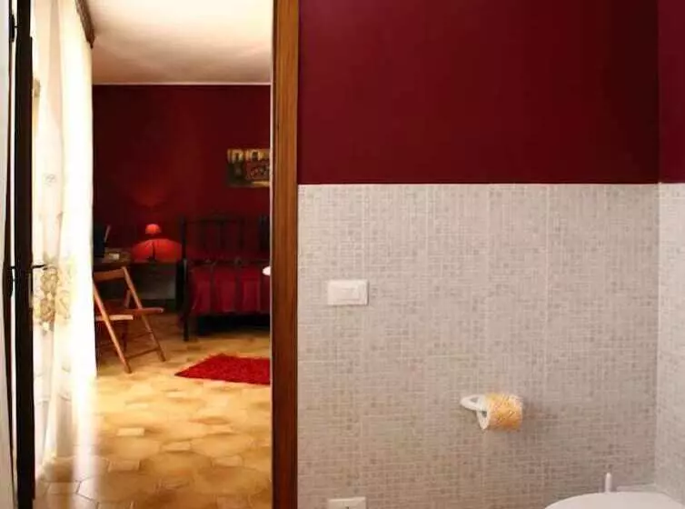 اتاق استاندارد چهار تخته, B&b Il Cavaliere