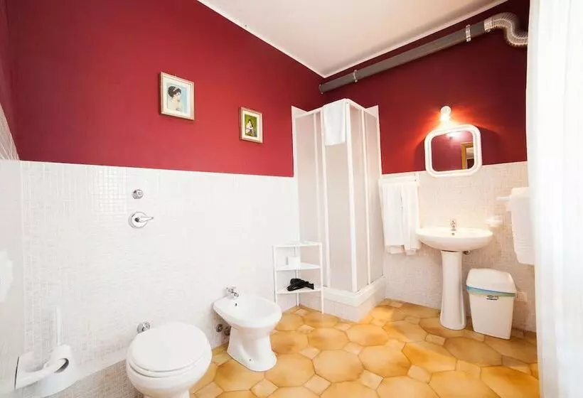 اتاق استاندارد چهار تخته, B&b Il Cavaliere