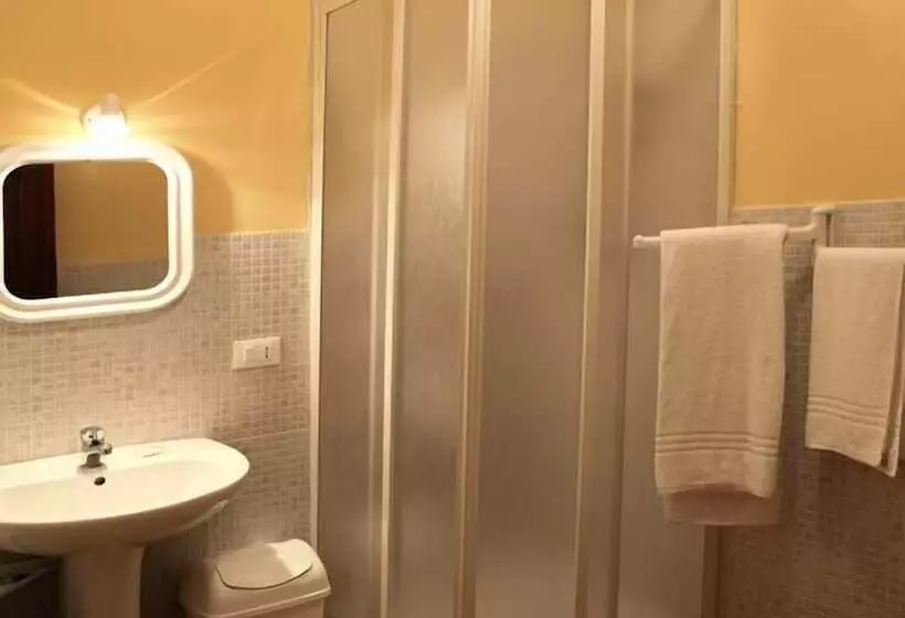 اتاق استاندارد یک نفره, B&b Il Cavaliere