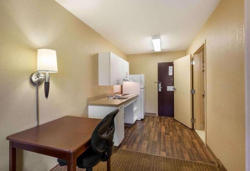 إستوديو قياسى, Extended Stay America Suites  Cleveland  Brooklyn