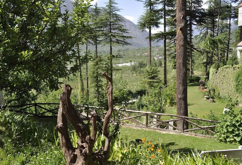 سوییت خانوادگی, Heritage Satikva Resorts