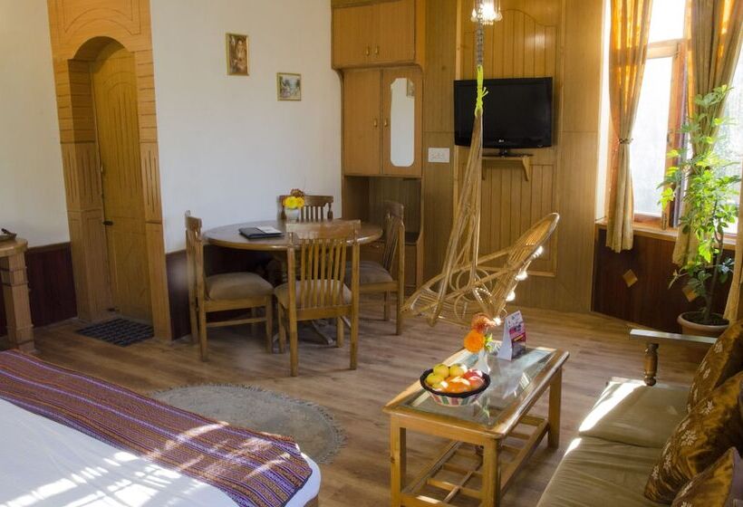 سوییت خانوادگی, Heritage Satikva Resorts