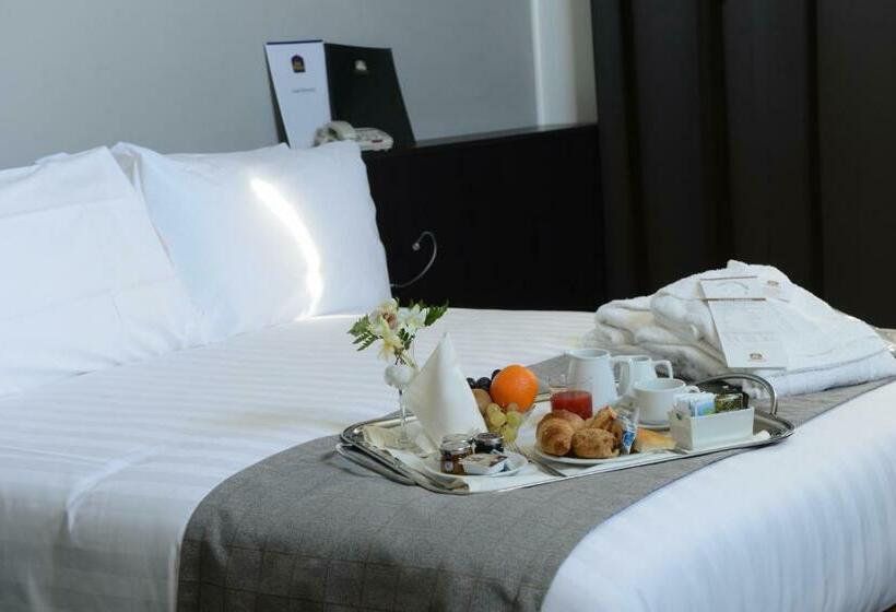 Семейный Номер, Best Western Premier Chc Airport