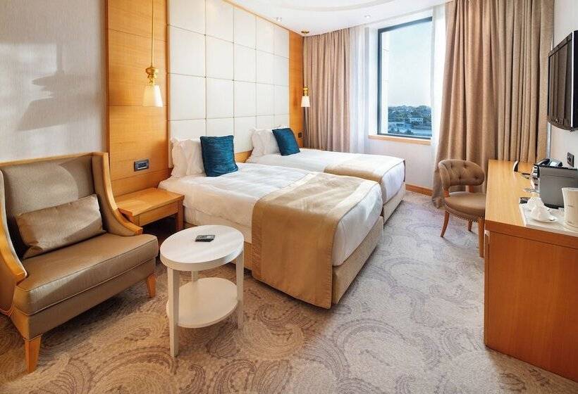 اتاق استاندارد, Bilgah Beach