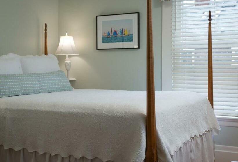 Номер Стандарт, Brass Lantern Inn