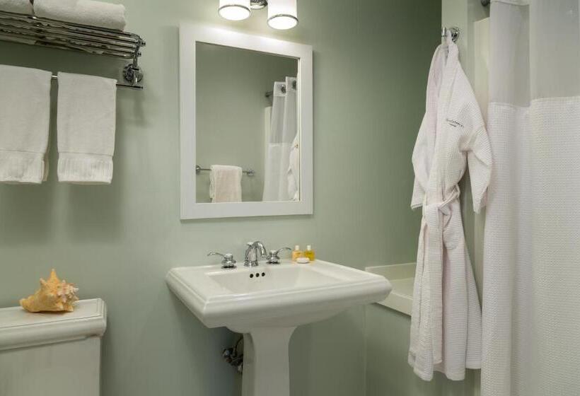 Номер Deluxe, Brass Lantern Inn