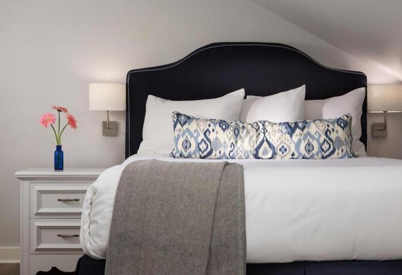 Номер Deluxe, Brass Lantern Inn