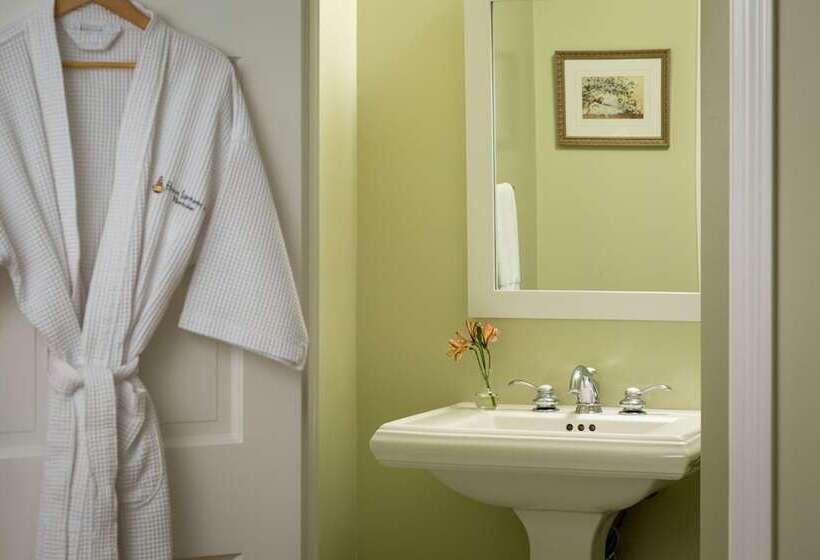 Номер Deluxe, Brass Lantern Inn