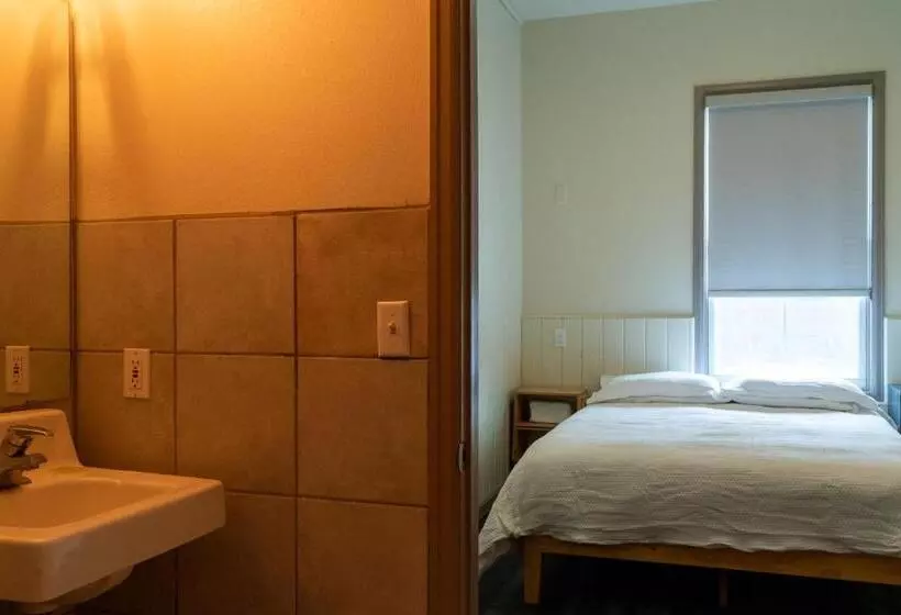 スイート, Crested Butte Hostel