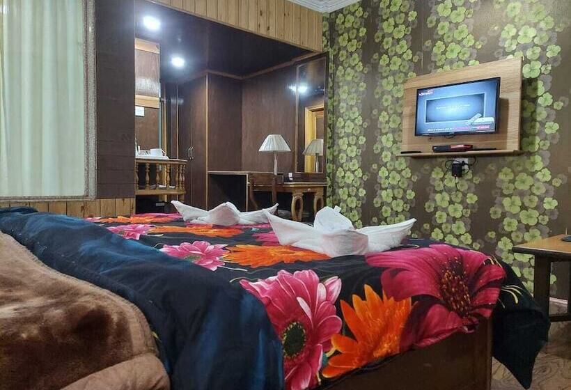 Cameră Executivă, Grand Habib