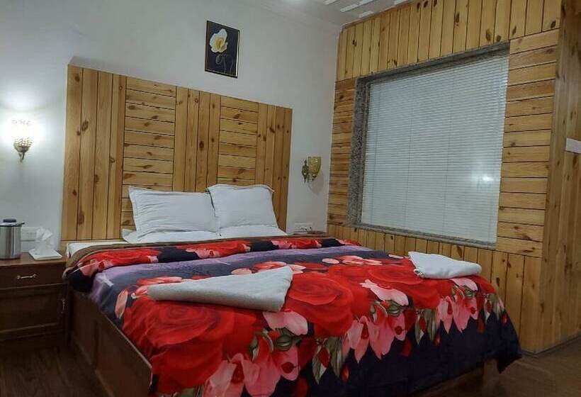 Cameră Executivă, Grand Habib