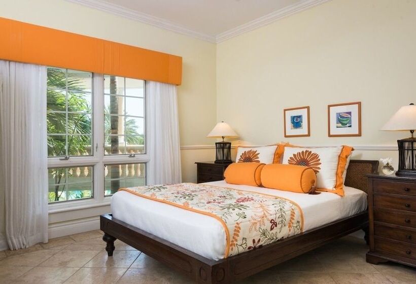 2 Bedrooms Suite Sea View, Point Grace