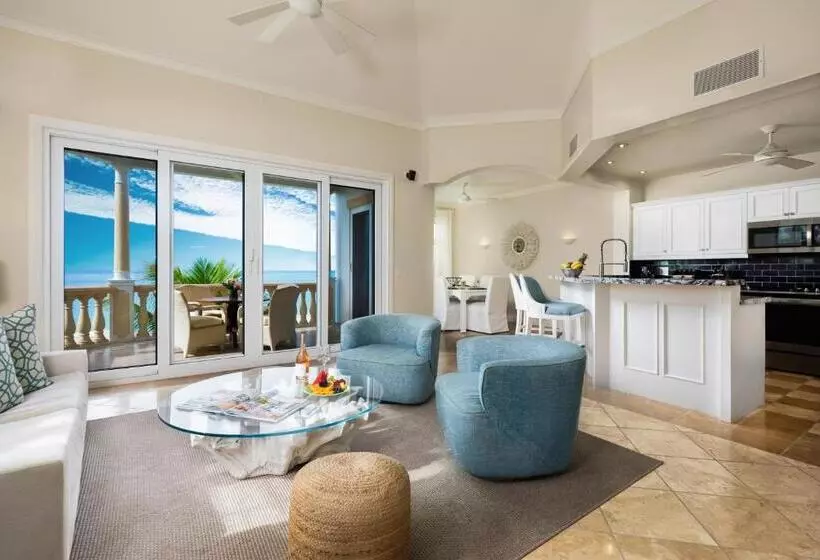 2 Bedrooms Suite Sea View, Point Grace