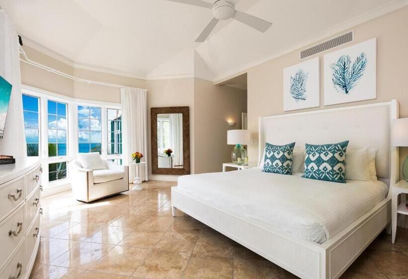 2 Bedrooms Suite Sea View, Point Grace
