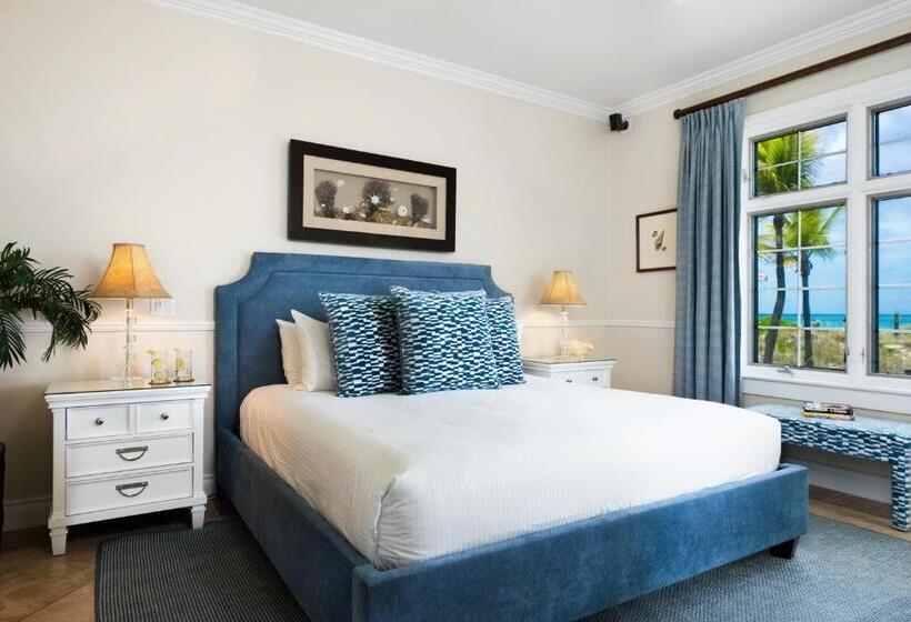 سوییت با چشمانداز دریا, Point Grace