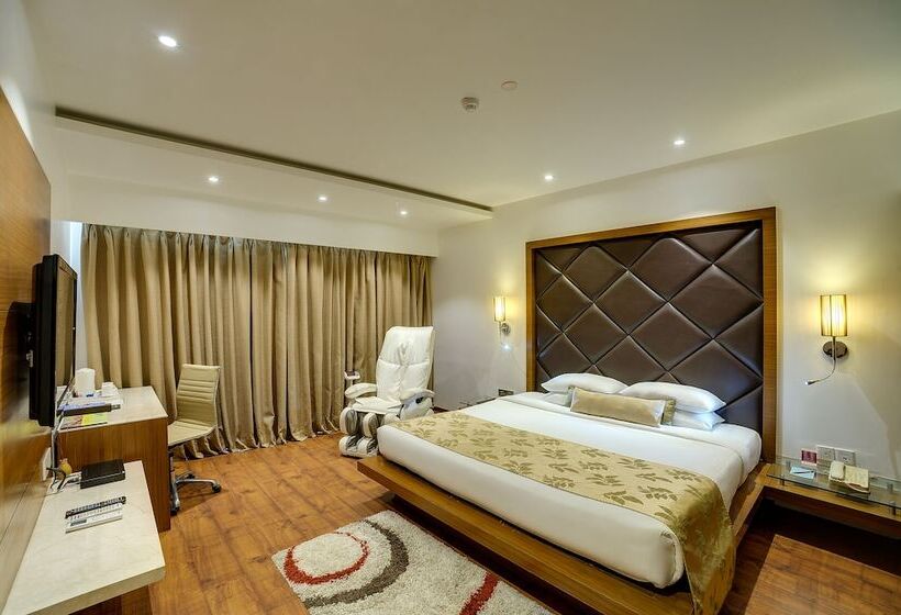 Номер Executive, Ramee Grand Hotel And Spa, Pune