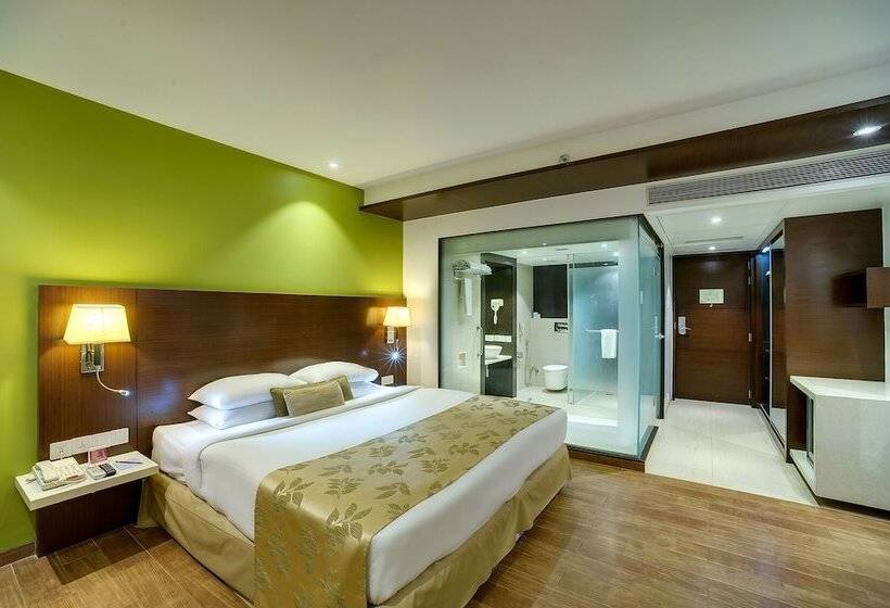 Номер Executive, Ramee Grand Hotel And Spa, Pune