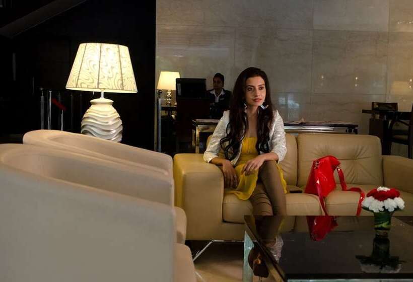 Номер Клуб, Ramee Grand Hotel And Spa, Pune