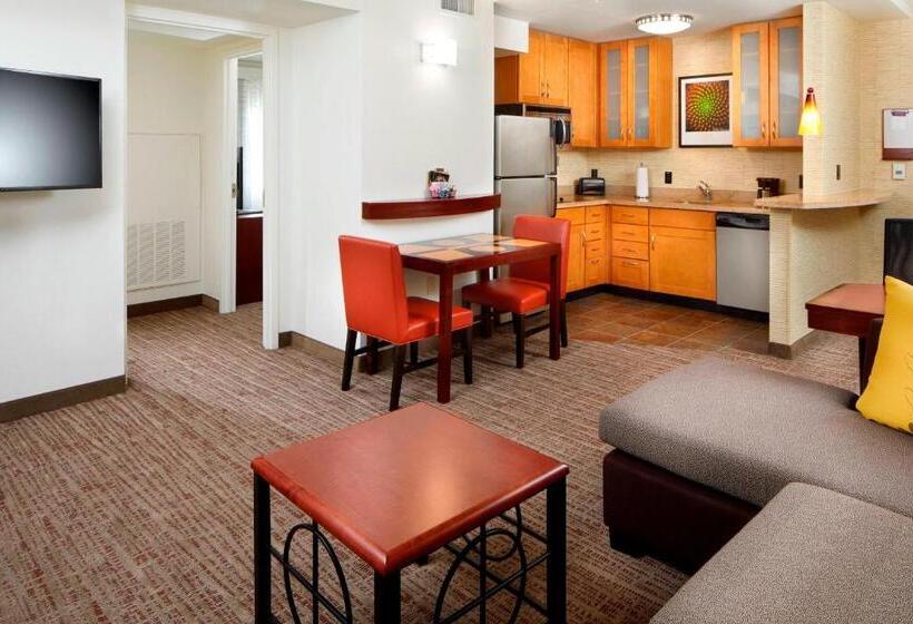 带大床的套房, Residence Inn By Marriott San Antonio Six Flags At The Rim