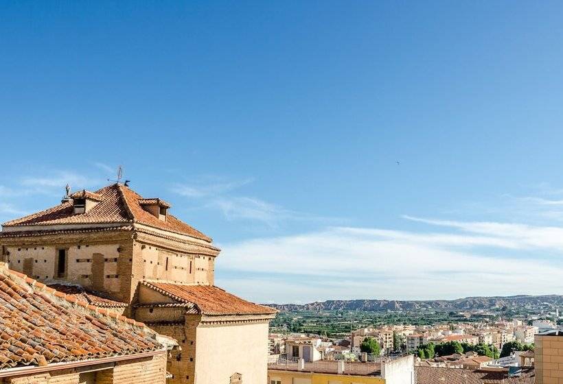 スイート, Yit Abentofail