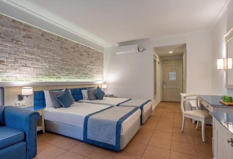 스탠다드 룸, Champion Holiday Village