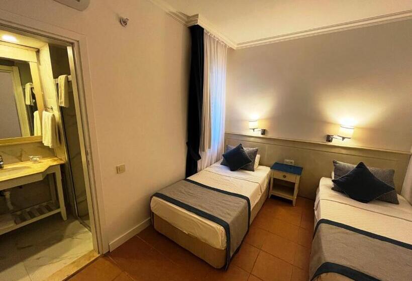 패밀리 스위트, Champion Holiday Village