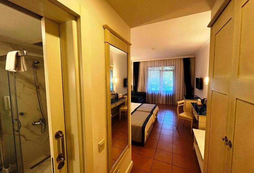 스탠다드 룸, Champion Holiday Village