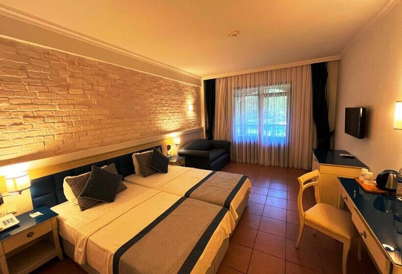 스탠다드 룸, Champion Holiday Village