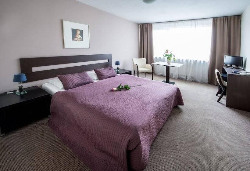 غرفة سوبيريور, Cascade