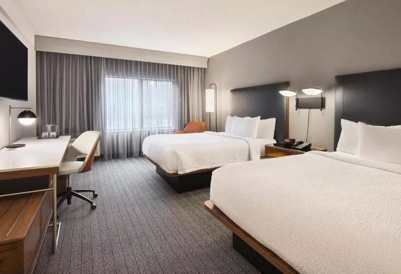 スタンダードルーム, Courtyard By Marriott Burlington