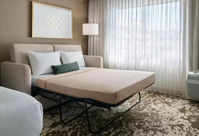 Standard-huone King-vuode, Courtyard By Marriott Los Angeles Pasadena Old Town