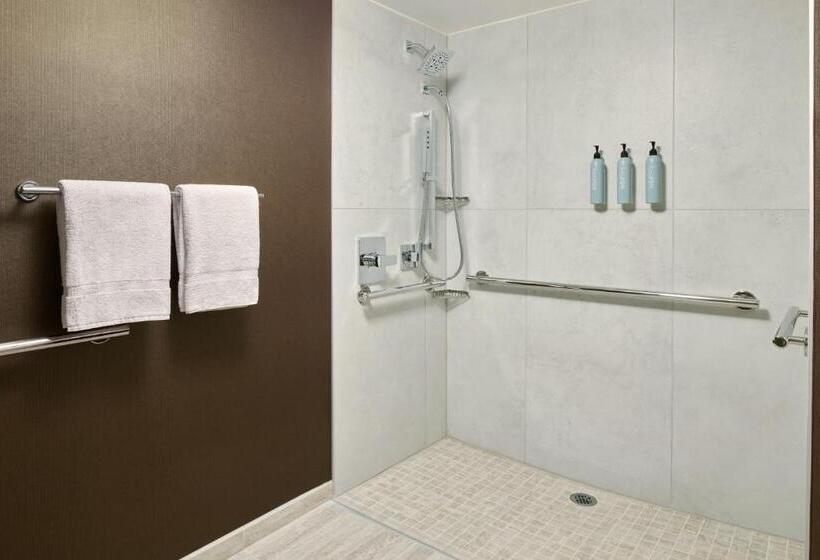 חדר סטנדרט עם מיטת קינג, Courtyard By Marriott Los Angeles Pasadena Old Town