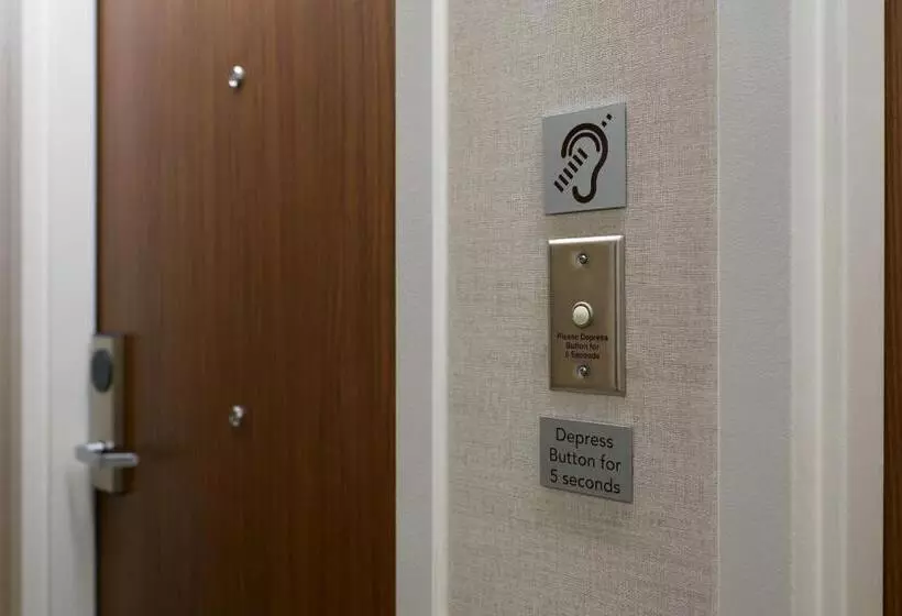 Standard-huone Allasnäkymä, Courtyard By Marriott Los Angeles Pasadena Old Town