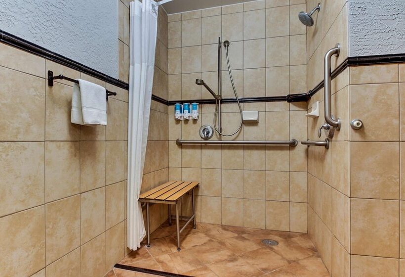 اتاق لوکس, Drury Inn & Suites Phoenix Happy Valley