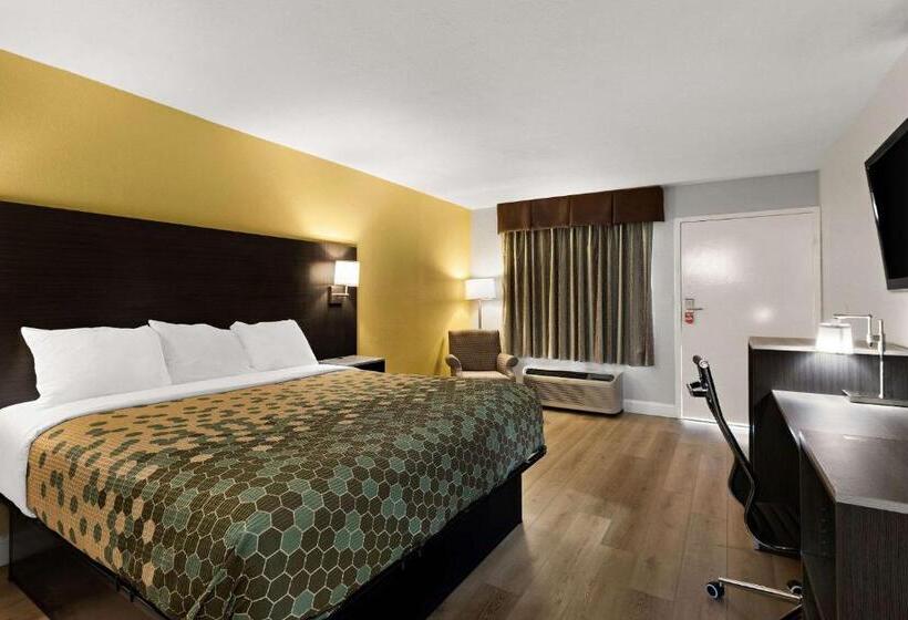 キングサイズベッドのスタンダードルーム, Econo Lodge White Pine Morristown I81 & I40 Split