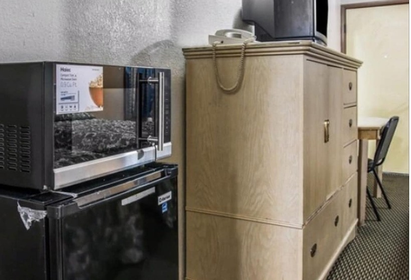 غرفه قياسيه سريرين مزدوجين, Fairbridge Inn Express Battle Creek