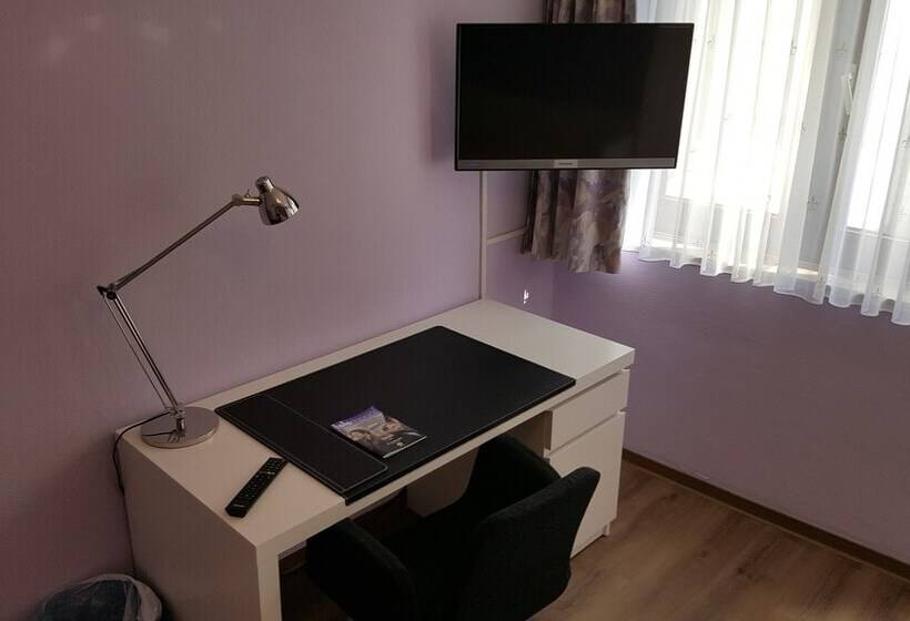 اتاق استاندارد یک نفره, Heldt Dependance