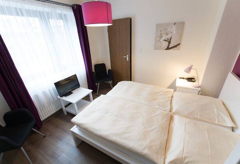 اتاق استاندارد, Heldt Dependance