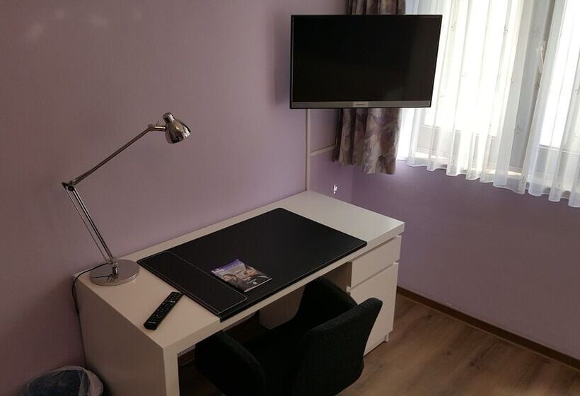 اتاق استاندارد یک نفره, Heldt Dependance