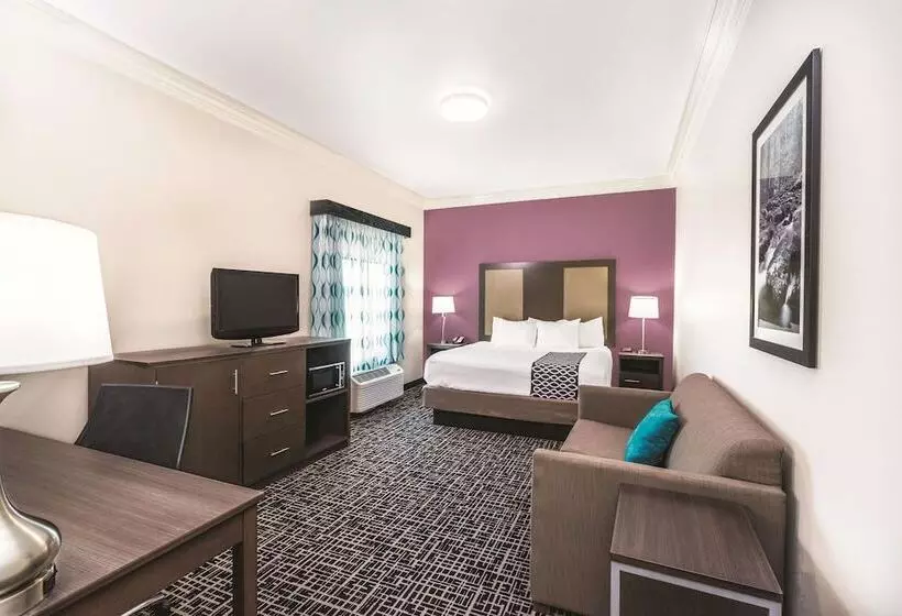 デラックススイート, La Quinta By Wyndham Loudon