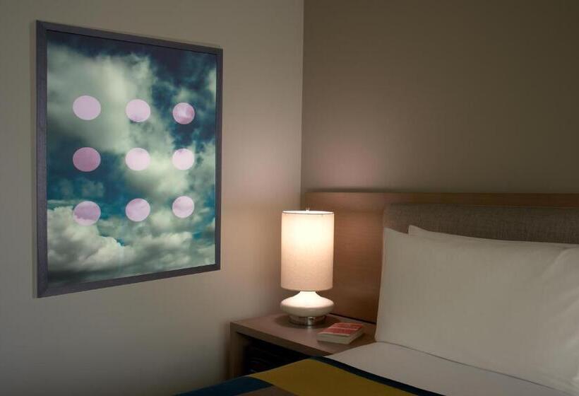 キングサイズベッドのスタンダードルーム, The Hotel Zags Portland