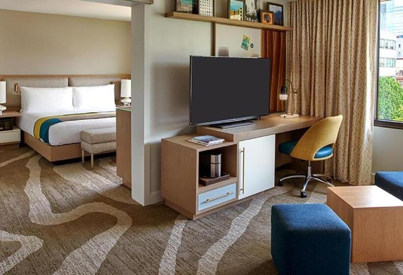 高级套房, The Hotel Zags Portland