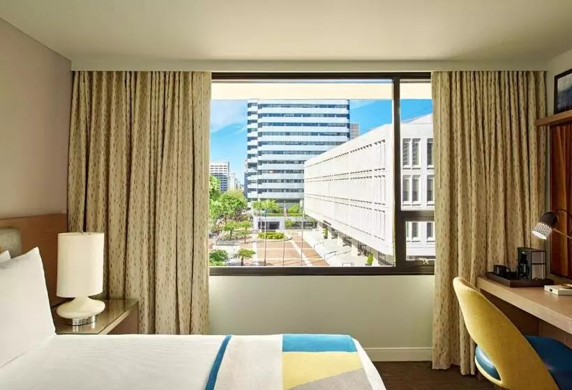 身障者適用キングサイズベッドルーム, The Hotel Zags Portland