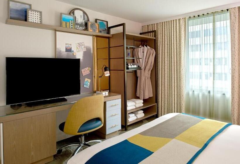 身障者適用キングサイズベッドルーム, The Hotel Zags Portland