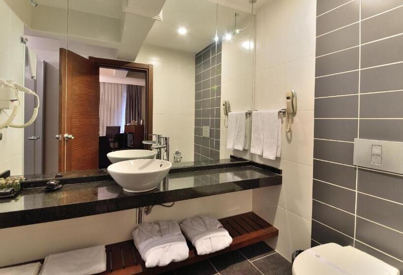 行政房间, Tiara Thermal & Spa