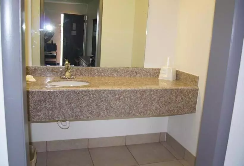 スタンダードルーム, Executive Inn