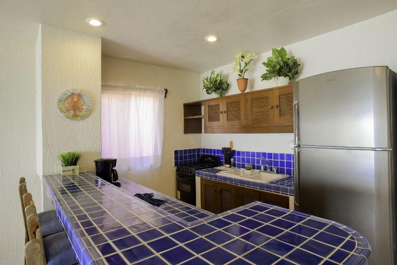 آپارتمان 3 خوابه با چشمانداز دریا, Aquatech Villas Derosa Resort