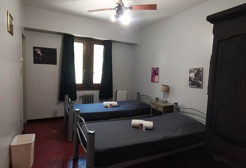 اتاق استاندارد, Play Hostel Arcos