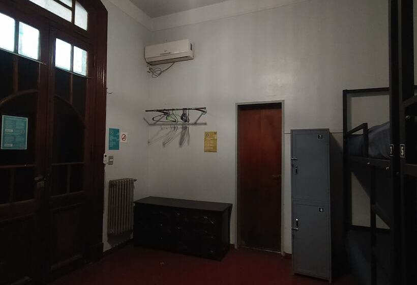 تختخواب در اتاق مشترک, Play Hostel Arcos