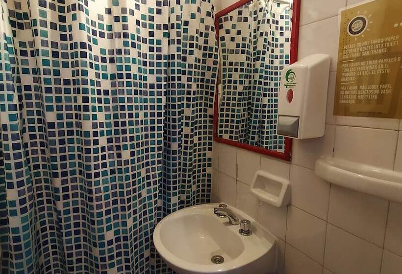 تختخواب در اتاق مشترک, Play Hostel Arcos